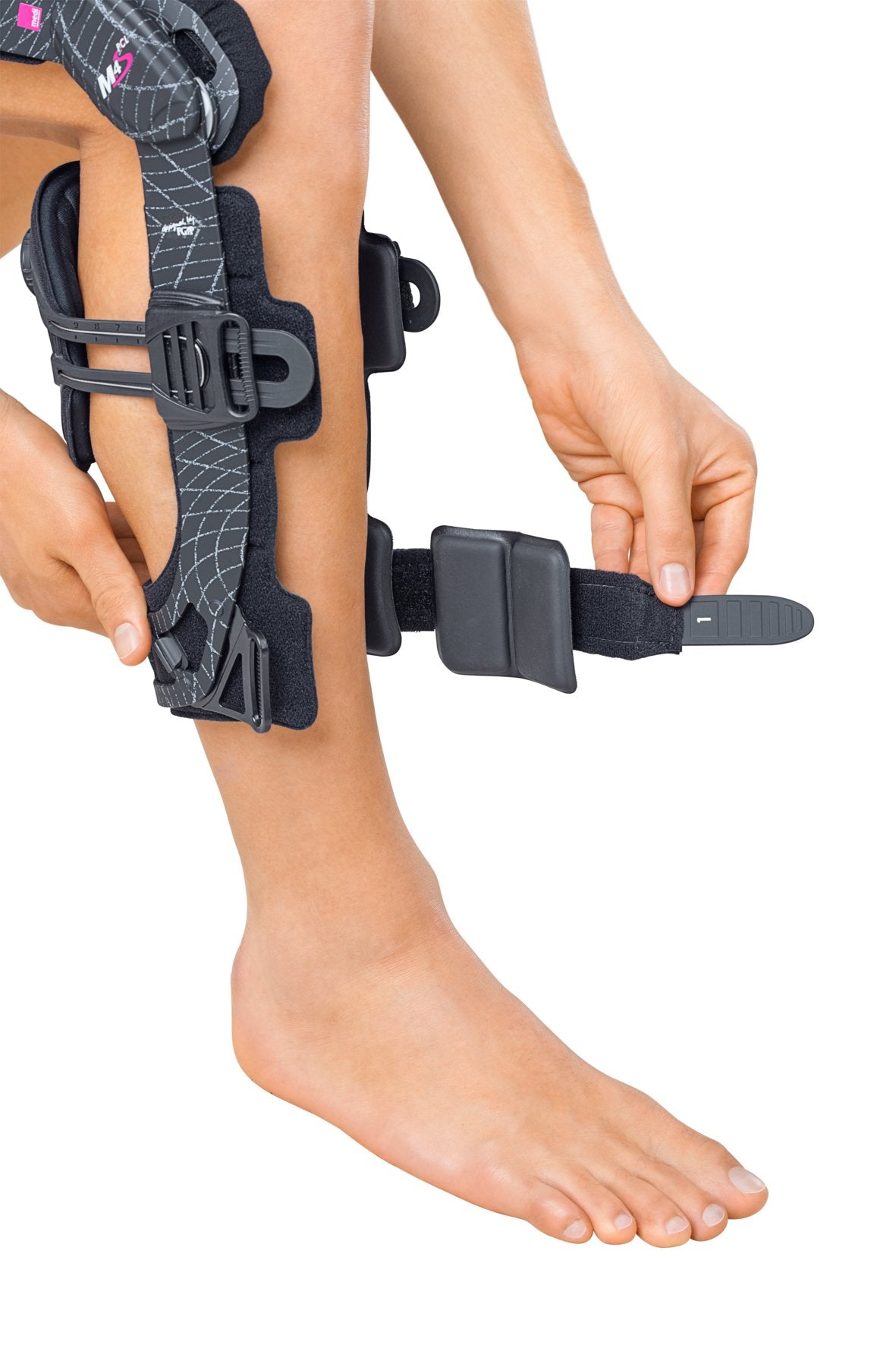 medi M.4s PCL Dynamic Knee Brace – Doc Ortho